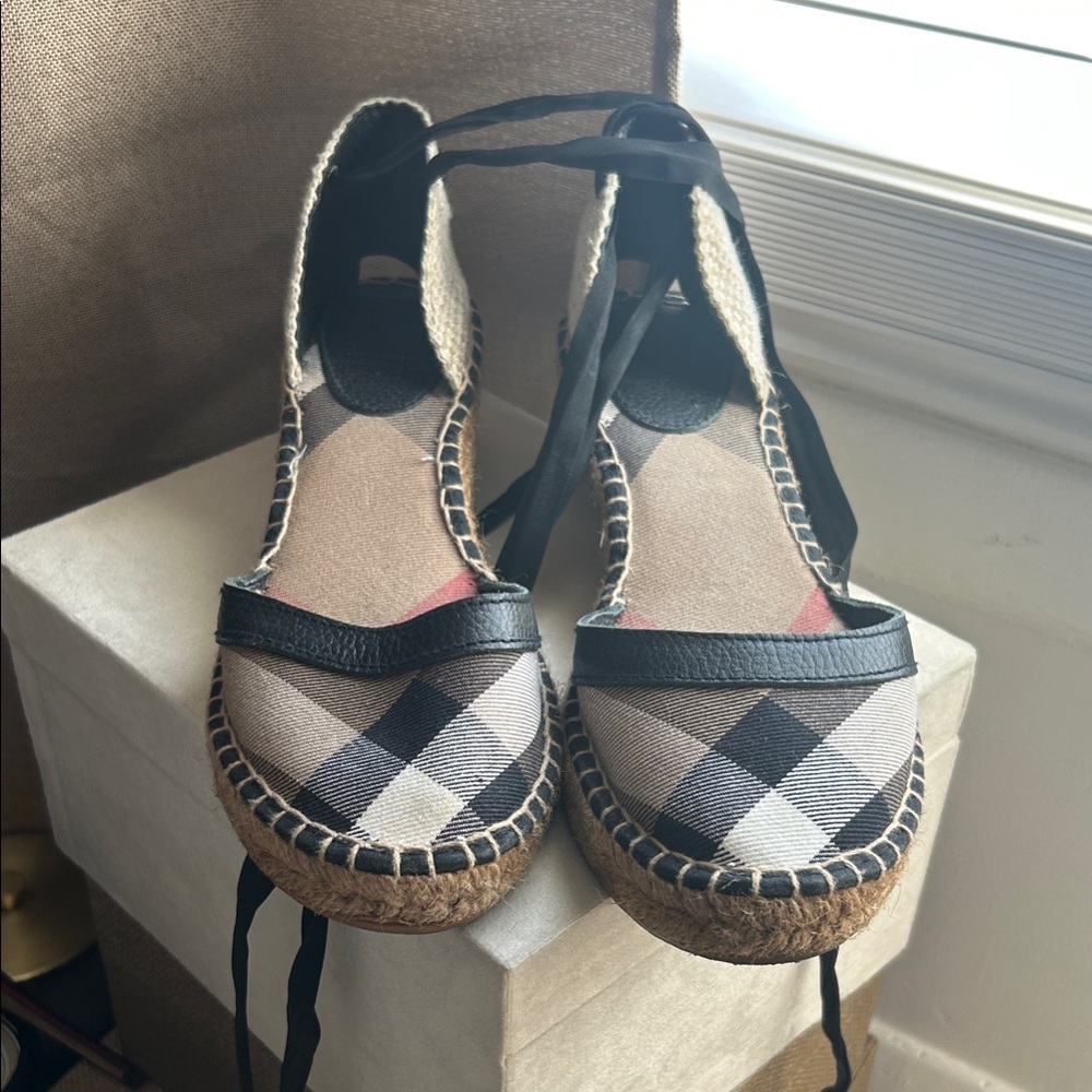 Women's Black and Cream Espadrille Flats